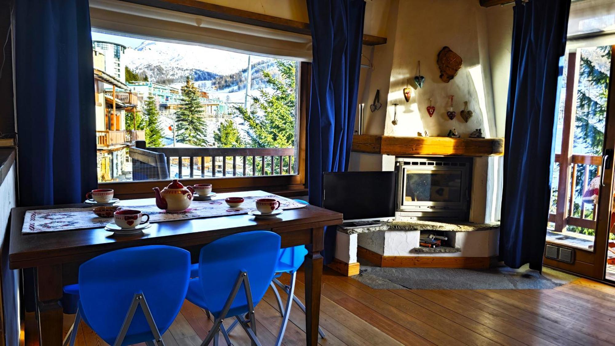 Hostdomus - Imperial Chalet Sestriere Exterior foto